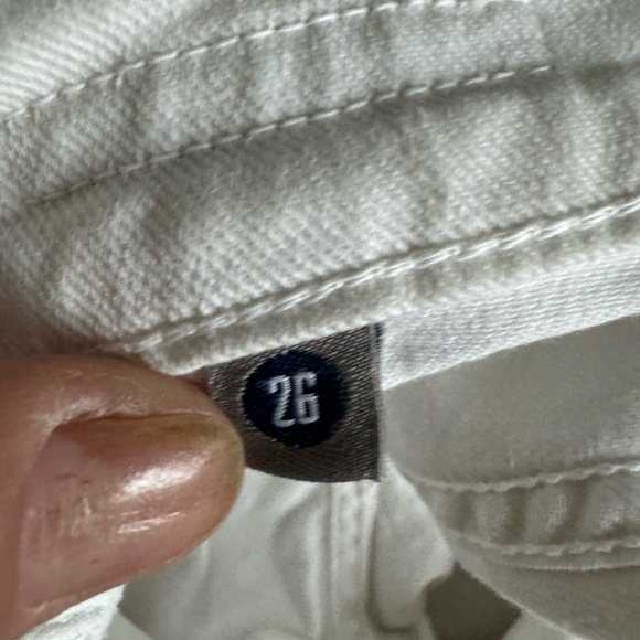 Citizens of Humanity white jeans - size 26 - Picture 5 of 5
